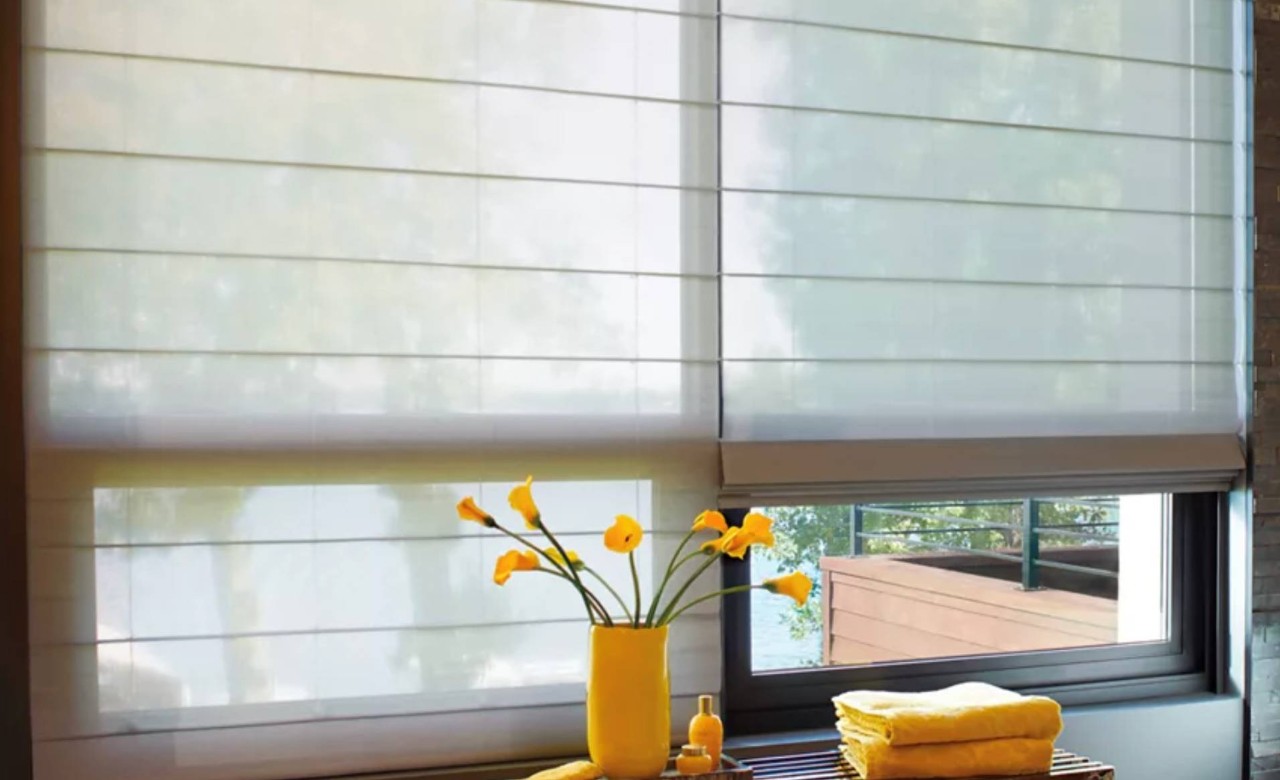 Hunter Douglas Alustra® Woven Textures® shades in a kitchen near Rohnert Park, CA